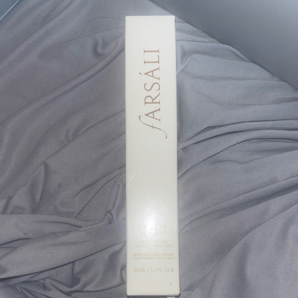 FARSALI White Skincare Box